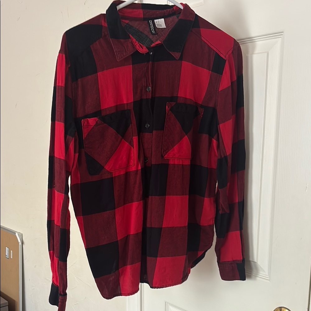 H&M Red and Black Casual Button Down Shirt
